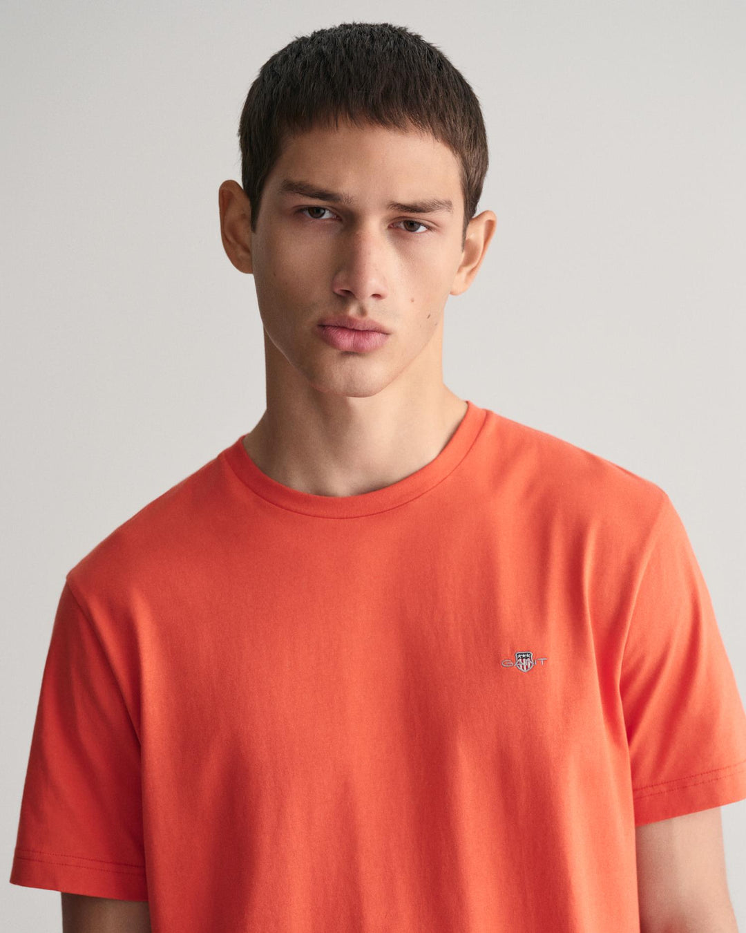 REG SHIELD SS T-SHIRT