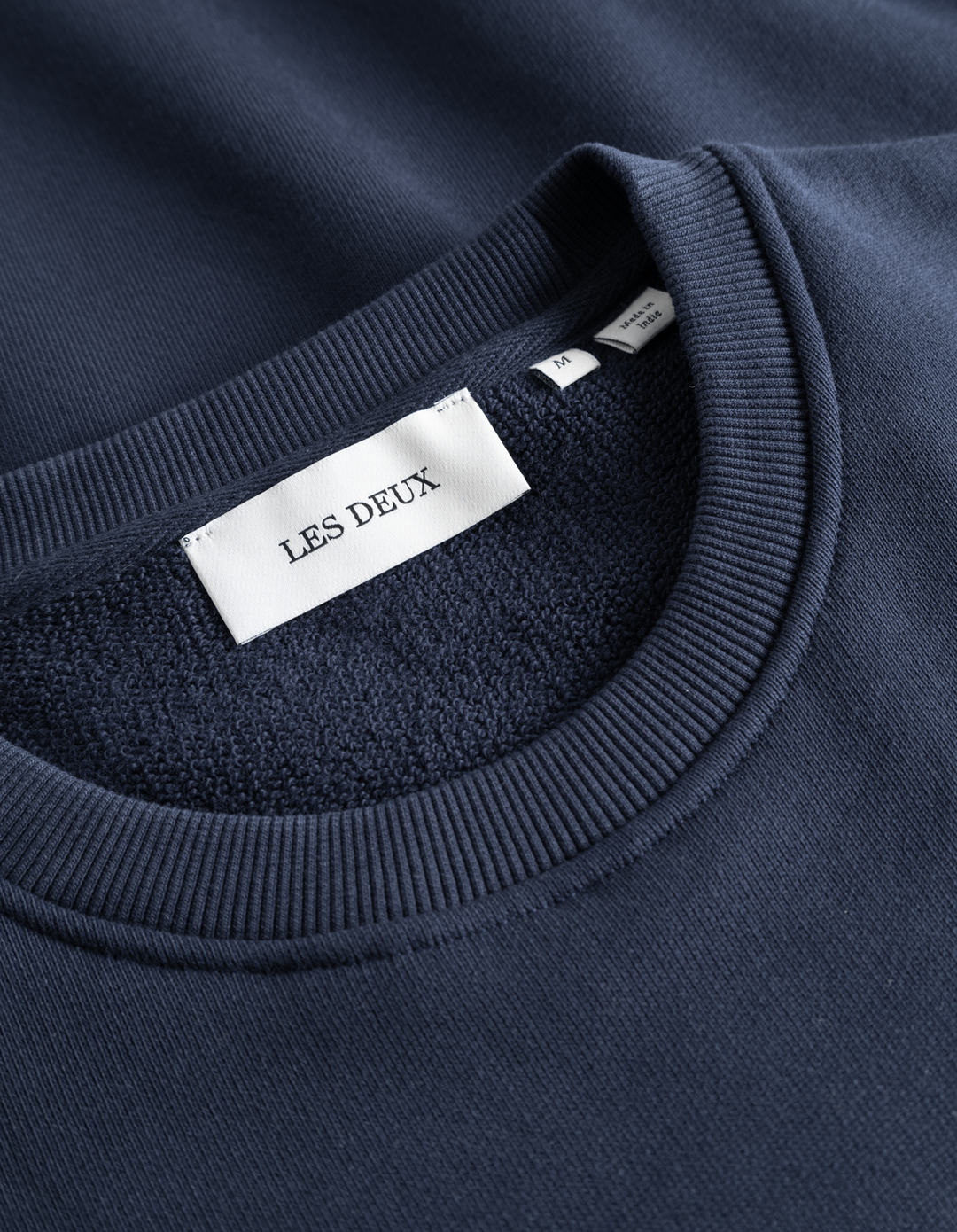 GLOBE SWEATSHIRT