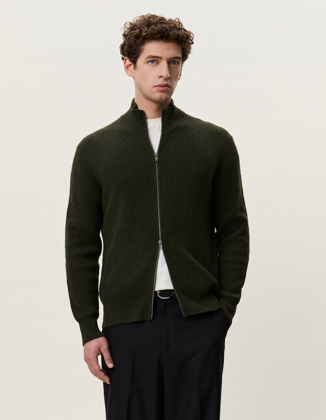 WOOL RIB ZIPPER KNIT