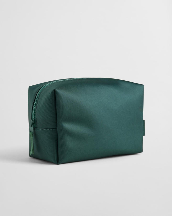 SHIELD WASH BAG