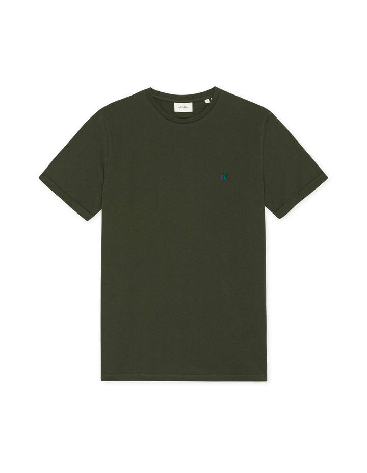 CORE SEASONAL T-SHIRT