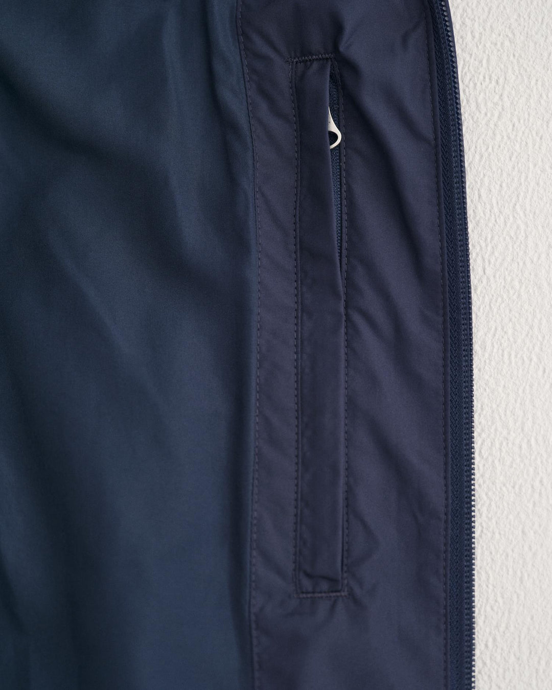 LIGHTWEIGHT WINDCHEATER